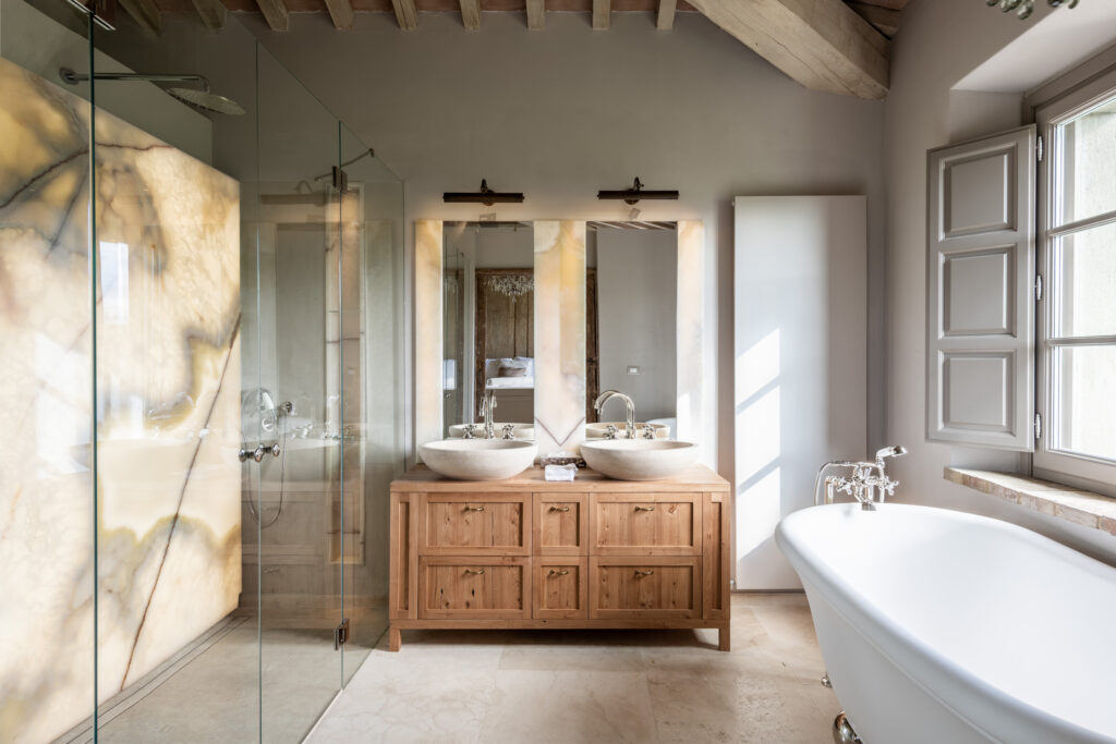 Luxury Accommodation In Tuscany | Wedding Venue In Italy | Podere Tesoro | Luxury Villa